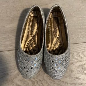Little Girl silver flats with gems. Size 1.